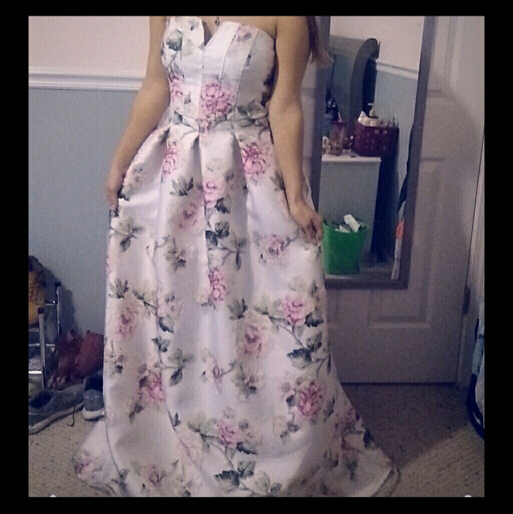 Prom dress